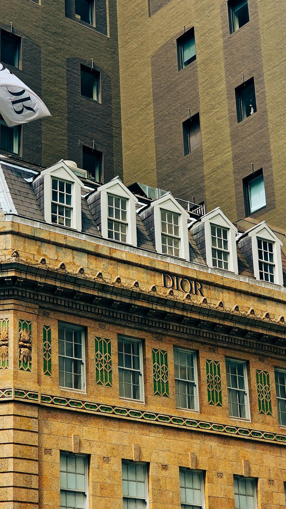 Commercial building
